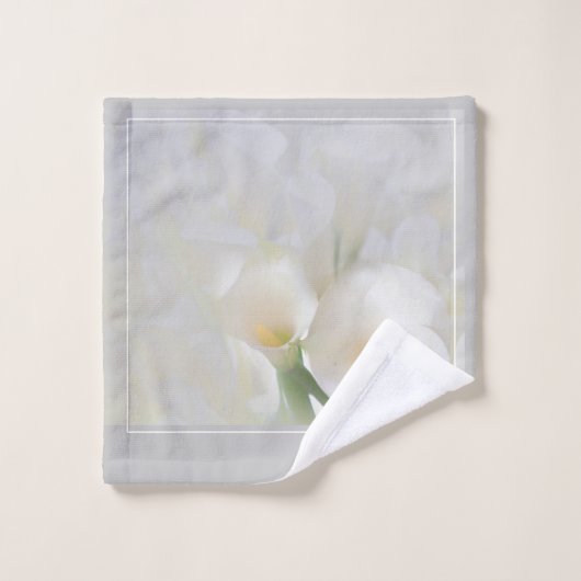 Weiße Calla Lily mit Foliage personalisieren Badhandtuch Set (Waschlappen)