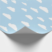 Weiße Cartoon-Wolken auf blauem Hintergrund-Muster Geschenkpapier (Ecke)