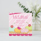 Weiße Cupcake-Party Einladung (Stehend Vorderseite)