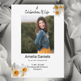 Weiße Daffodil Feier des Lebens Fotokarte Ankündigung