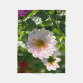 Weiße Dahlie im Foto Fleecedecke (Vorderseite)