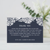 Weiße Dahlien. Hochzeit mit blühenden Blumen Dankeskarte (Stehend Vorderseite)