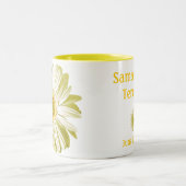 Weiße Daisy-Blume anpassbar Zweifarbige Tasse (Mittel)