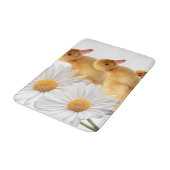 Weiße Daisy Chicks Badezimmer Badematte (Schrägansicht)