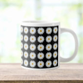 Weiße Daisy-Floral-Muster auf schwarz Jumbo-Tasse
