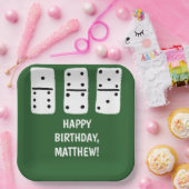 Weiße Dominosteine mit schwarzen Punkten auf Grün Pappteller (Party)