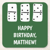 Weiße Dominosteine mit schwarzen Punkten auf Grün Rechteckiger Pappuntersetzer (Vorderseite)