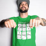 Weiße Dominosteine mit schwarzen Punkten Personali T-Shirt<br><div class="desc">Fügen Sie Ihre eigene benutzerdefinierte Nachricht hinzu,  um den personalisierten Abschlag zu erstellen. Dieser T - Shirt bietet einfache,  handgezeichnet Stilbeispiele für weiße Dominosteine mit schwarzen Punkten und Druckfarben.</div>