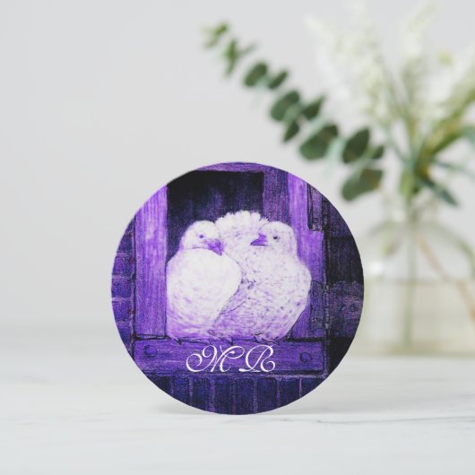 WEISSE DOVEN AM FENSTEMONOGRAMM EINLADUNG (Stehend Vorderseite)