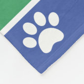 Weiße Drucke auf Blau mit grünem Personalisierten Fleecedecke (Ecke)