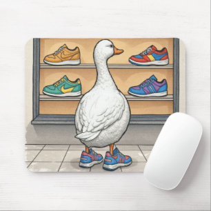 Weiße Ente beim Schuhkauf Mousepad