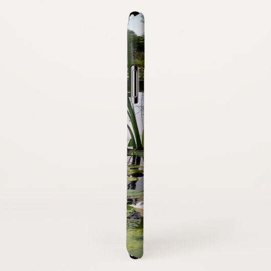 Weiße Enten, Lilienpads, Fesseln, Seeufer Case-Mate iPhone Hülle (Hinten/Rechts)