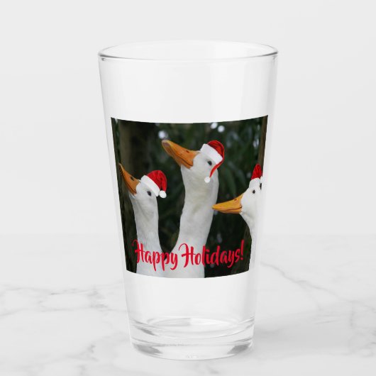 Weiße Enten mit roten Weihnachtsmannmützen Urlaub Glas (Vorderseite)