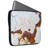 Weiße Farbe gebrochen, rostiges Auto. Laptopschutzhülle (Vorne Rechts)