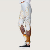 Weiße Farbe gebrochen, rostiges Auto. Leggings (Links)