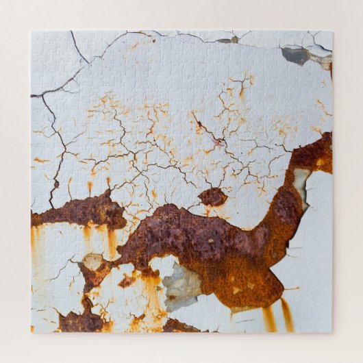 Weiße Farbe gebrochen, rostiges Auto. Puzzle (Vertikal)
