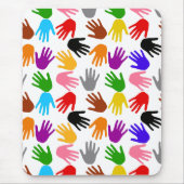 Weiße farbenfrohe Handabdruck-Musterdesign Mousepad (Vorne)