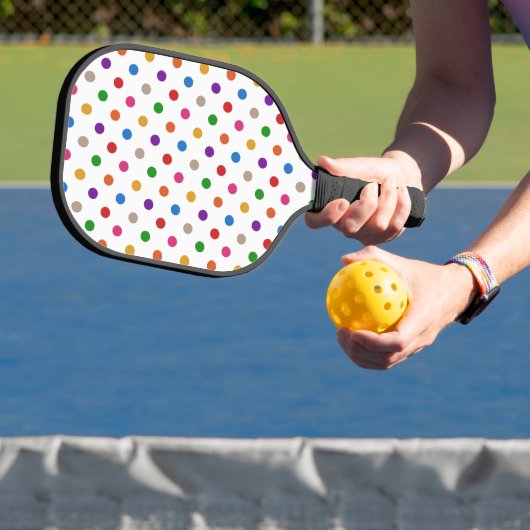 Weiße farbenfrohe Regenbogen-Punkte-Design Pickleball Schläger (InSitu)