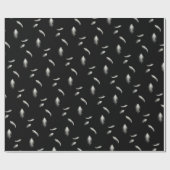 Weiße Federn auf schwarz Geschenkpapier (Flach)