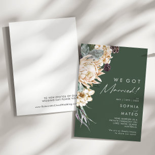 Weiße Flora Dark Green Elopement Ankündigung