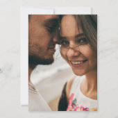 Weiße Flora | Dunkelgrünes Lässiges Foto Hochzeit Einladung (Rückseite)