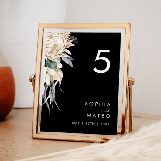 Weiße Flora | Schwarze Tischnummer