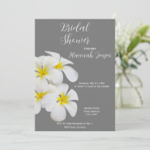 Weiße Frangipani-Blume, auf Mittelgrau, Bridal