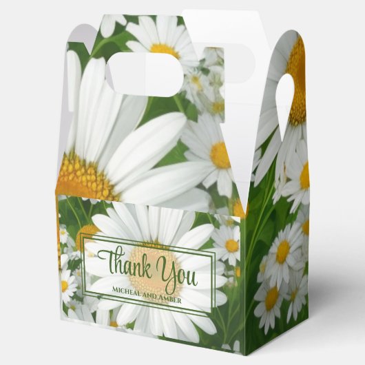 Weiße Frühlingsblütenblütenblüte Geschenkschachtel (Geöffnet)