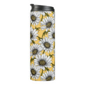 Weiße Gänse, wilde Blume auf Gelb Thermosbecher (Nach rechts gedreht)