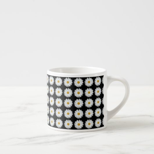 Weiße Gänseblümchen-Blumenmuster auf Schwarz Espressotasse (Rechts)