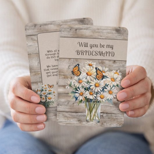 Weiße Gänseblümchen und Monarchfalter Western