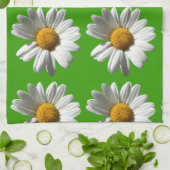 Weiße Gänseblütenmuster auf grüner Blume Handtuch (Gefaltet)