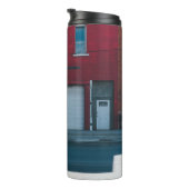 WEISSE GARAGE TÜREN SCHLIESSEN IM TAG THERMOSBECHER (Nach rechts gedreht)