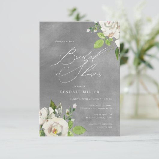 Weiße Gartenblume Wasserfarbe Grau Brautparty Einladung (Stehend Vorderseite)