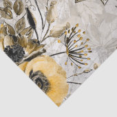 Weiße, gelbe Anemone auf graubraunem Hintergrund. Seidenpapier (Detail)