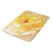 Weiße gelbe Rose weiche helle Farben Badematte (Schrägansicht)