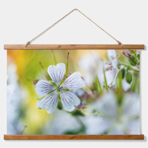 Weiße Geranien-Sommerblume Botanische Fotografie Wandteppich Mit Holzrahmen