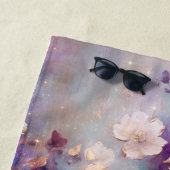 Weiße Glam Lila Blüte Strandtuch (Beispiel)