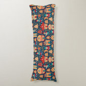 Weiße Häuser und Gnome | skandinavisch Seitenschläferkissen (Vorderseite Vertikal)