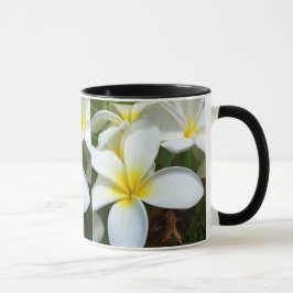 Weiße Hawaiiplumeria-Blume Tasse