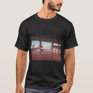Weiße Herbstbirken mit Herbstlaub im Hintergrund T-Shirt