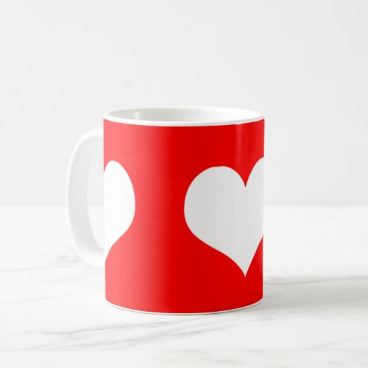 Weiße Herzen auf rotem Hintergrund Kaffeetasse (Vorderseite Links)