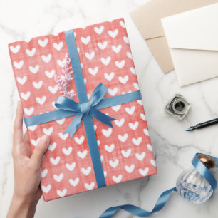 Weiße Herzen auf rotem Leinen Geschenkpapier