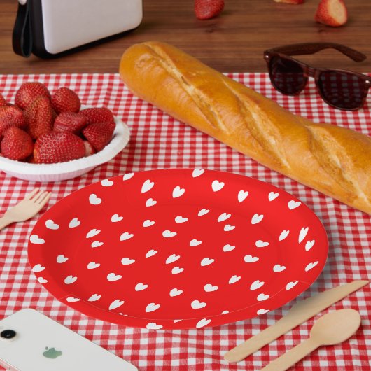 Weiße Herzmuster auf Rot Pappteller (Picknick)