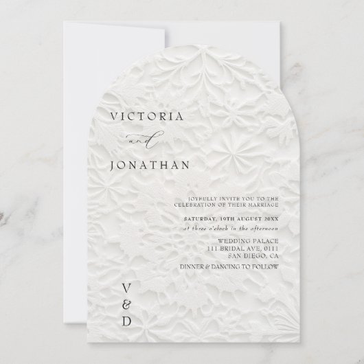 Weiße Hochzeitseinladung mit Wintermonogramm Einladung (Vorderseite)