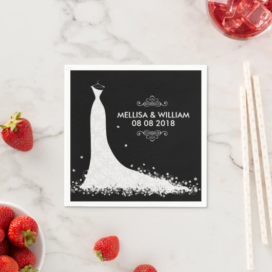 Weiße Hochzeitskleidung und schwarzer Hintergrund Serviette (Beispiel)