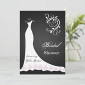 Weiße Hochzeitskleidung wirbeln auf schwarzem Brau Einladung (Stehend Vorderseite)