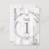 Weiße Holz-Rustikale Hochzeitstisch-Nummer-Besetzu Einladung (Vorderseite)