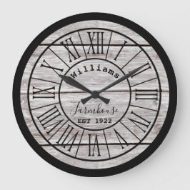 Weiße hölzerne Bauernhaus-Familienname-große Uhr