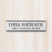 Weiße Holzkörnchen mit Türenschild Türschild (Vorderseite )